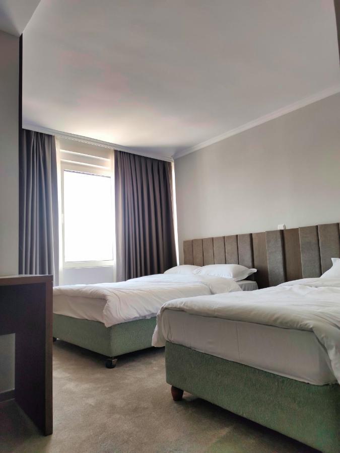 Oaza Hotel Stip Exterior photo